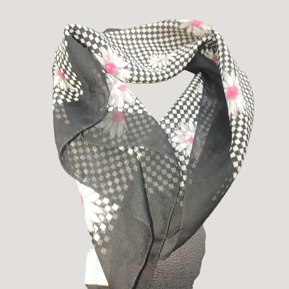 Elaine Gold Black White Checkered Floral Print Scarf 100% Polyester Made Italy - Picture 1 of 9